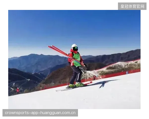 免费飞跃雪域梦想：自由式滑雪青少年选手崛起的赞助之路